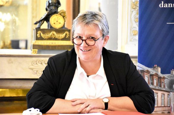Préfecture de l'Aveyron. Valérie Michel-Moreaux : <em>"L’économie aveyronnaise plutôt épargnée par la crise ukrainienne"</em>
