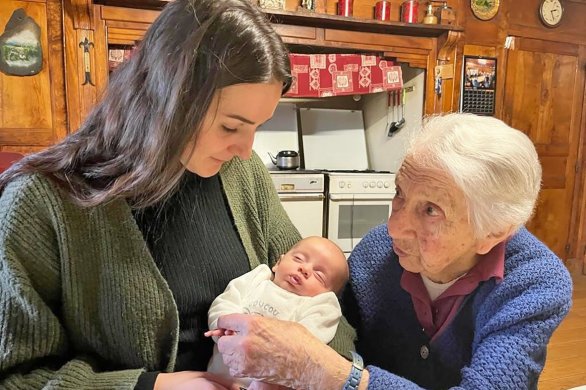 Anniversaire... et naissance. La doyenne Augusta Biron a fêté ses 102 ans 