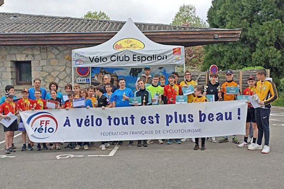 Vélo club d'Espalion. Finale régionale du Critérium  et concours d'éducation routière 