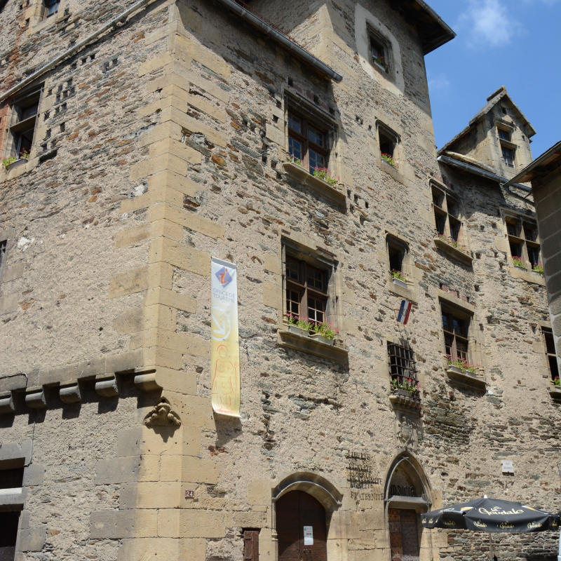 Sainte-Eulalie d'Olt, l'un des Plus beaux Villages de France en Aveyron. - Xavier Palous