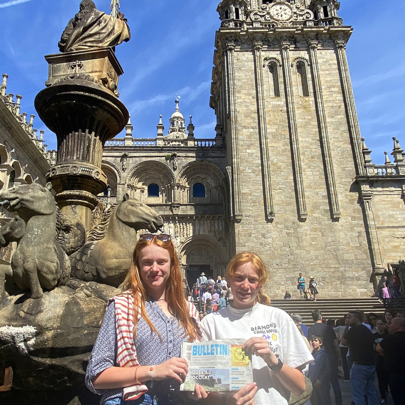 Un peu de Nord-Aveyron à Saint-Jacques de Compostelle avec Marthe et Esther.