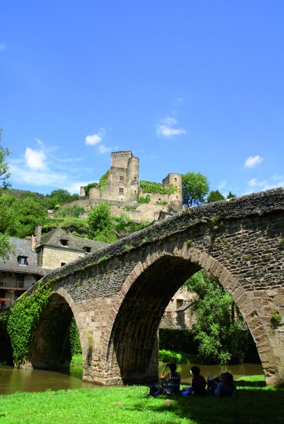 Belcastel (© LPBVF) - © Les Plus Beaux Villages de France