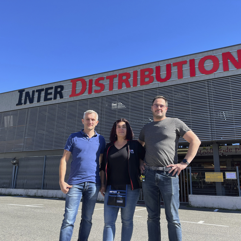 Après deux jours d'inventaire, le magasin a rouvert ce mercredi 1<SUP>er</SUP> octobre ?avec à sa tête Régis Fabrègues, successeur de Cécile et Mathieu Garric. - Xavier Palous