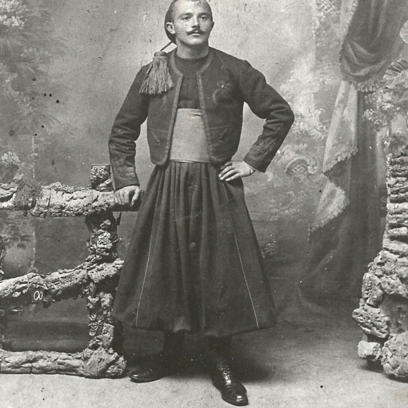 Joseph Bélières en tenue de zouave (collection familiale Bourat - De Souza).