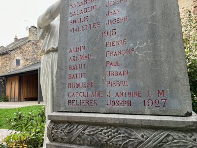 Le nom de Joseph Bélières a rejoint celui de ses compatriotes sur le monument aux Morts. - Xavier Palous