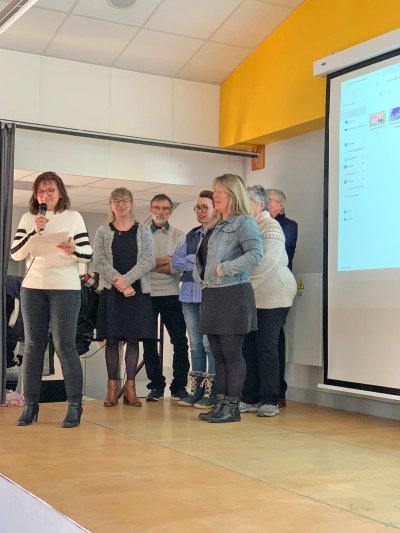 Sandra Sielvy pr&eacute;sente ses v&oelig;ux.