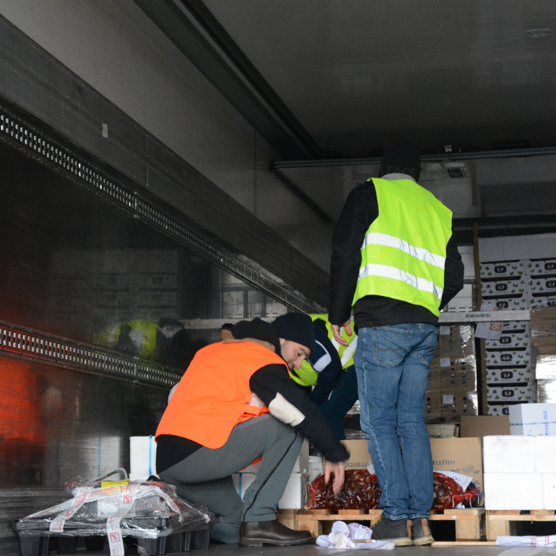 Certains ont accept&eacute; de faire v&eacute;rifier la marchandise. - Elo&iuml;se Bonnin